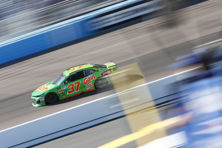 November 11, 2018 - Avondale, Arizona, USA: Chris Buescher (37) battles for position during the Can-Am 500(k) at ISM Raceway in Avondale, Arizona.のeditorial素材