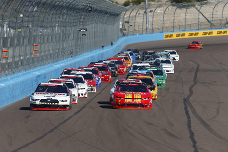 November 10, 2018 - Avondale, Arizona, USA: November 10, 2018 - Avondale, Arizona, USA: Austin Cindric (22) battles for position during the Whelen Trusted to Perform 200 at ISM Raceway in Avondale, Arizona.のeditorial素材