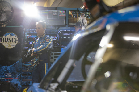 February 23, 2019 - Hampton, Georgia, USA: Kevin Harvick (4) gets ready to practice for the Folds of Honor QuikTrip 500 at Atlanta Motor Speedway in Hampton, Georgia.のeditorial素材