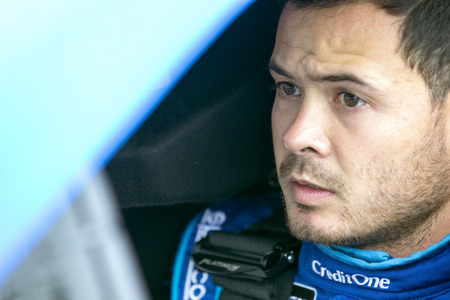 Kyle Larson (42) takes to the track for the Gander RV 400 at Dover International Speedway in Dover, Delaware.のeditorial素材