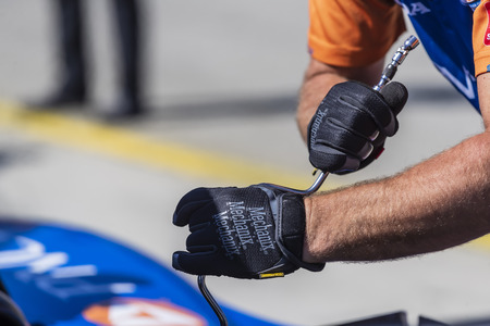 September 20, 2019 - Monterey, California, USA: Crewmembers of SCOTT DIXON (9) of Auckland, New Zealand  prepare their car to practice for the Firestone Grand Prix of Monterey at Weathertech Raceway Laguna Seca in Monterey, California.のeditorial素材
