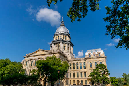 August 24, 2020 - Springfield, Illinois, USA: The Illinois State Capitol, located in Springfield, Illinois. The current building is the sixth to serve as the capitol building since Illinois was admitted to the United States in 1818.のeditorial素材