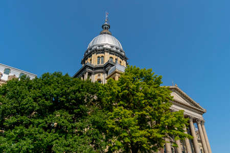 August 25, 2020 - Springfield, Illinois, USA: The Illinois State Capitol, located in Springfield, Illinois. The current building is the sixth to serve as the capitol building since Illinois was admitted to the United States in 1818.のeditorial素材