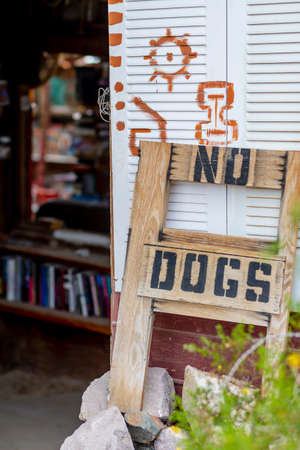 NILAND, CALIFORNIA- MAR 11: Historic Salvation Mountain in Niland, California on March 11, 2019. Salvation Mountain was proclaimed a National Treasure by Congress on May 15, 2002.のeditorial素材