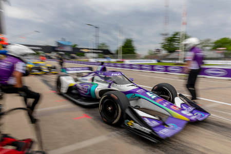 Crew members of Rick Ware Racing prepare their race car before a practice for the Chevrolet Detroit Grand Prix in Detroit, MI, USA.のeditorial素材