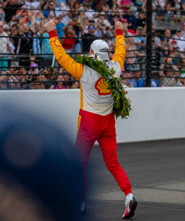 INDYCAR driver, JOSEF NEWGARDEN (2) of Nashville, Tennessee, wins the Indianapolis 500 at the Indianapolis Motor Speedway in Indianapolis, IN, USA.のeditorial素材