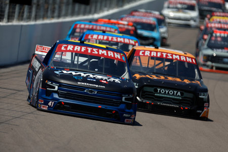 BAYLEY CURREY races for the Toyota 200 in St Louis, IL, USA.のeditorial素材