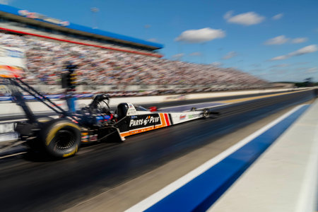 Sep 24, 2023 - Concord, NC:  NHRA Top Fuel Dragster Series driver, Clay Millican, runs down the lane during the Betway Carolina Nationals.のeditorial素材