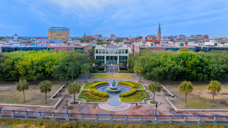Waterfront Park in Charleston, SC, home to the iconic "Pineapple Fountain." This 8-acre riverside gem earned the 2007 Landmark Award for its historic and scenic beauty.のeditorial素材