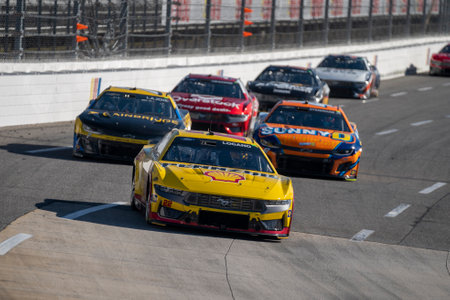 Joey Logano races for position for the Cook Out 400 in Martinsville, VA, USA.のeditorial素材