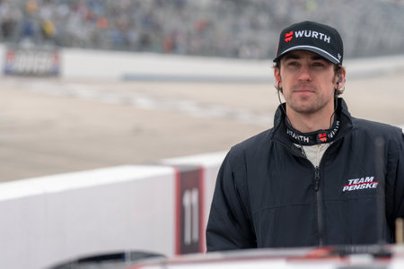 Ryan Blaney take to the track to practice for the Wurth 400 in Dover, DE, USA.のeditorial素材