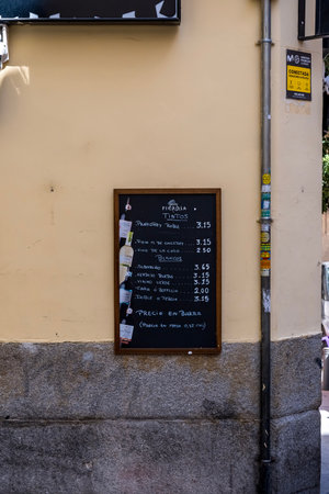 Cityscape: Vibrant Madrid, Spain. Capital, 2nd largest in EU. Rich culture, iconic views, and diverse populationのeditorial素材