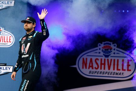 KADEN HONEYCUTT (45) gets ready for the Rackley Roofing 200 in Nashville, TN.のeditorial素材