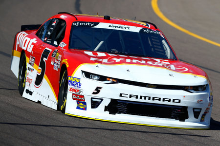 Avondale, Arizona USA - March 09, 2018:  Michael Annett (5) brings his car through the turns during practice for the DC Solar 200 at ISM Raceway in Avondale, Arizona.のeditorial素材