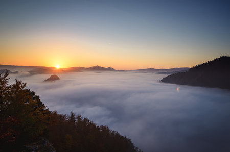 Beautiful morning mountain landscape. Sunrise at the top of Sokolica in Pieniny, Poland.の写真素材