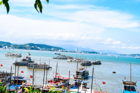 Bay near Thien Cung Cave. Ha Long Bay, Vietnamのeditorial素材