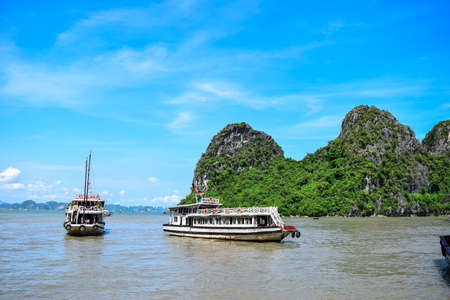 Pier in Thien Cung Cave Island. Ha Long Bay, Vietnamのeditorial素材