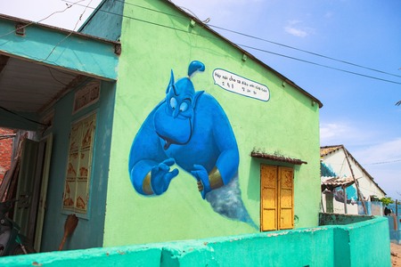 TAM THANH, TAM KY, VIETNAM - MARCH 16, 2017: Painted wall, Street arts in Tam Thanh mural Villageのeditorial素材