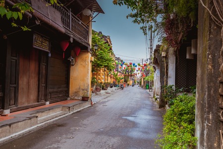 HOI AN, VIETNAM - MARCH 19, 2017: Morning in Hoi An ancient townのeditorial素材