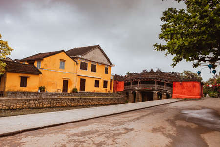 HOI AN, VIETNAM - MARCH 19, 2017: Morning in Hoi An ancient townのeditorial素材
