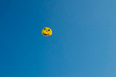 Flight on a parachute over a sea scopeの写真素材
