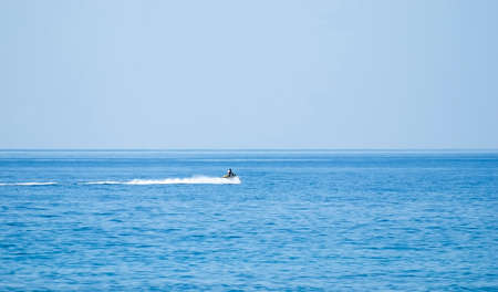 Prompt hydrocycle at the quiet warm sea