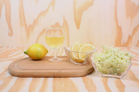 Healthy glass of fresh juice with elderberry flowersの写真素材