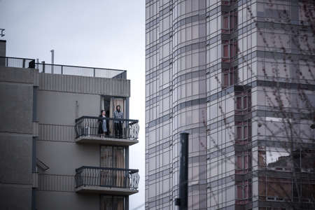 DOWNTOWN VANCOUVER, BC, CANADA - MAR 23, 2020: Residents self quarantining in their apartment during the COVID-19 virus pandemic.のeditorial素材