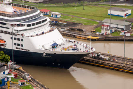 MS Zaandam - Holland America Cruise Line Ship in Panama Canal - 29.09.2013のeditorial素材