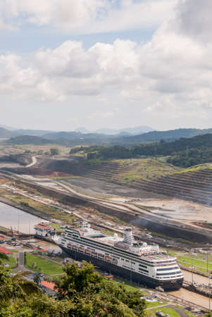 MS Zaandam - Holland America Cruise Line Ship in Panama Canal - 23.10.2013のeditorial素材