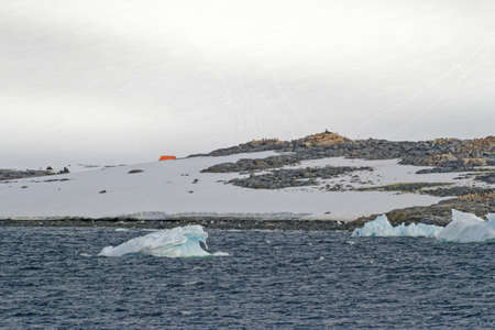 Cruising in Antarctica. Antarctic Peninsula - Palmer Archipelago - Neumayer Channel. Global warming...