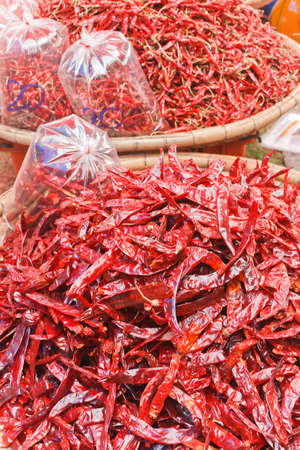 red dry chili solds in the marketの写真素材