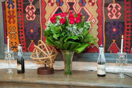 Thread night lamp. Damascus Champagne Flower bowl red flower .の写真素材