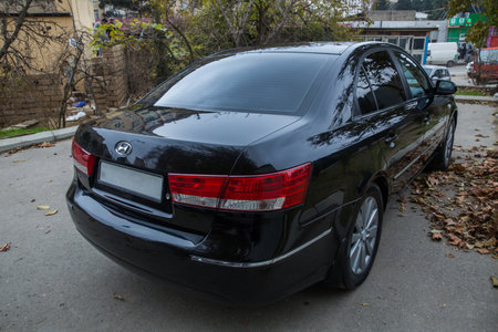 Hyundai Sonata, 2.4 L, 2009 il .Black Car controller on steerling wheel ,Music,Control System Function and voice telephone in car. modern car interior .のeditorial素材