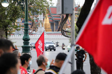 Bangkok, THAILAND - April 10, 2021: Resistant citizen protesters group stand silently 112 minute for protest Justice and demand the release of protest leaders at front of the Supreme Court.のeditorial素材