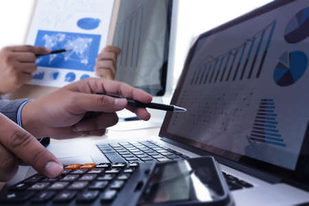 There are common errors in cash flow forecasting, such as the wrong definition of cash flows. 