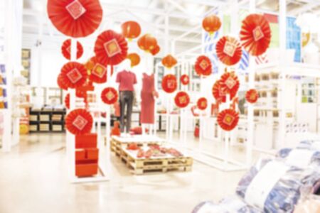 Blurry images of shopping mallの写真素材