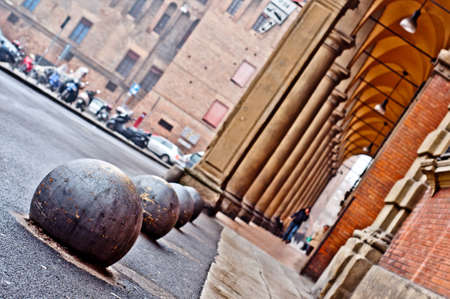Portico city street view. Bologna, Italy. European city architecture detail.のeditorial素材