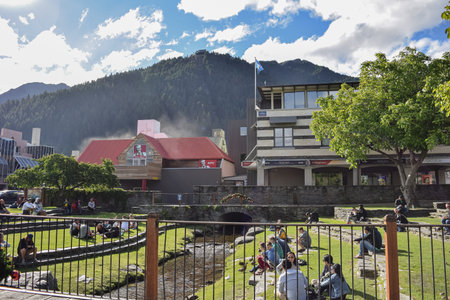 LIFE STYLE SCENE FROM QUEENSTOWN, NEW ZEALANDのeditorial素材