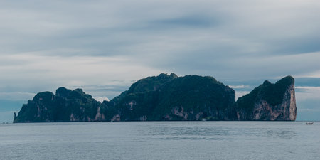 PANORAMIC LANDSCAPE, BEACH VIEW FROM KOH PHANGAN THAILAND, 2018