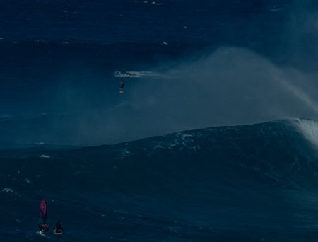Sport photography. Jaws swell on International surfing event in Maui, Hawai 2021 December.のeditorial素材