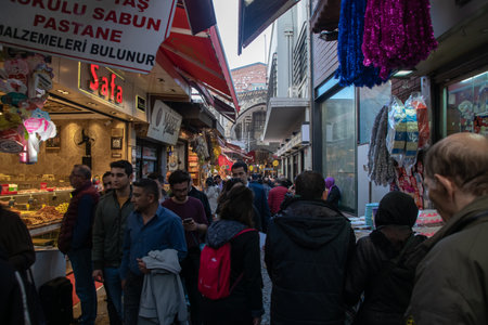 Street photography scene from istanbul, turkey, 2018, septemberのeditorial素材