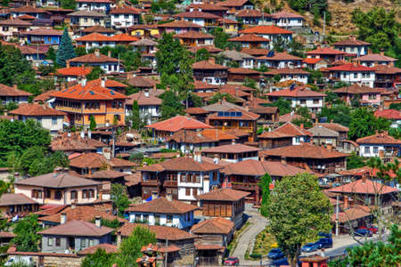 Koprivshtitsa is old Bulgarian town situated in Sredna Gora mountain. As early as 1952, Koprivshtitsa was declared a city museum. The restoration and conservation of the architectural monuments in the city has been carried out in order to preserve the othのeditorial素材