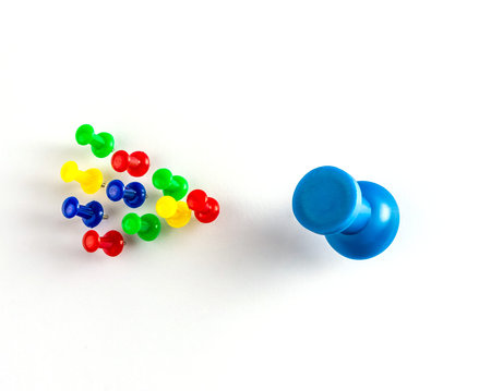 detail the different colored pins on a white backgroundの写真素材