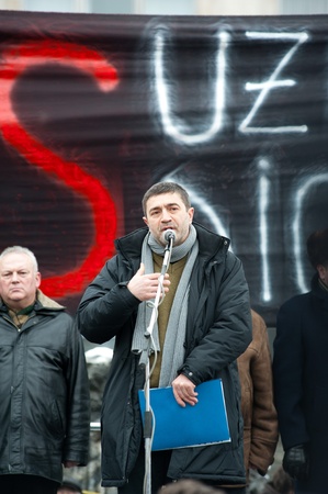 Iurie RoscaÂ the leader of Popular Christian Democrat Party (PPCD) now Honorable Chairman of the recently-established Committee for Constitution and Democracy Protection.Â speaks in front of the protesters in Chisinau (Moldova) during Â the protest againsのeditorial素材