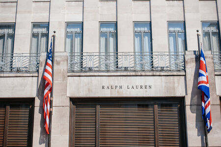LONDON, UNITED KINGDOM - August 28, 2013: Ralph Lauren flagship store facade on New Bond Street in London on August 28, 2013. Ralph Lauren became the first American designer with a European boutique 1981 in London, IKのeditorial素材