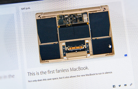 PARIS, FRANCE - MAR 9, 2015: Apple Computers event keynote tweets close up seen on iMac with the newly launched fanless MacBook as seen on 9 March, 2015のeditorial素材