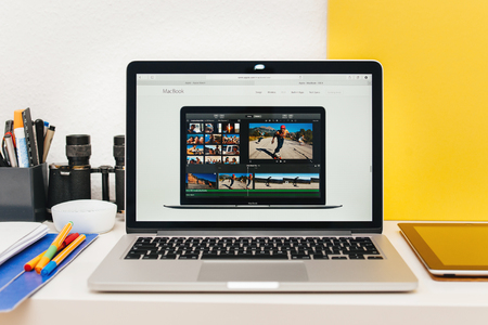 PARIS, FRANCE - MAR 10, 2015: Apple Computers website on MacBook Retina in room environment showcasing new MacBook iMovie app as seen on 10 March, 2015のeditorial素材