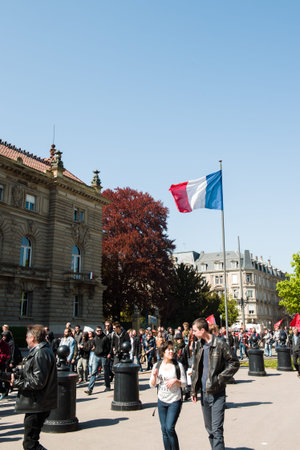 STRASBOURG, FRANCE - APR 20, 2016: Place de la Republique with hundreds of people demonstrate as part of nationwide day of protest against proposed labor reforms by Socialist Governmentのeditorial素材