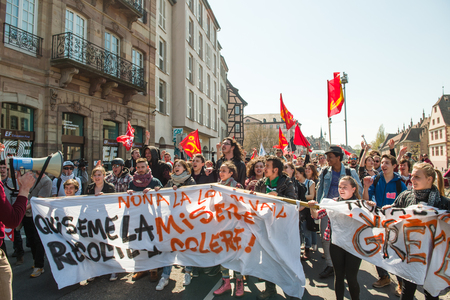 STRASBOURG, FRANCE - APR 20, 2016:  Hundreds of students jumping during protest as part of nationwide day of protest against proposed labor reforms by Socialist Governmentのeditorial素材